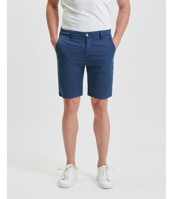 Basic chinos shorts