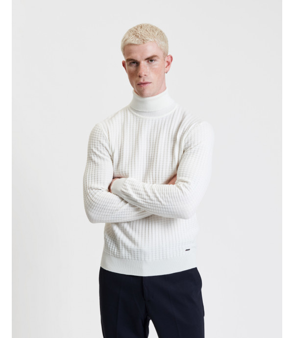 Textured turtleneck swester