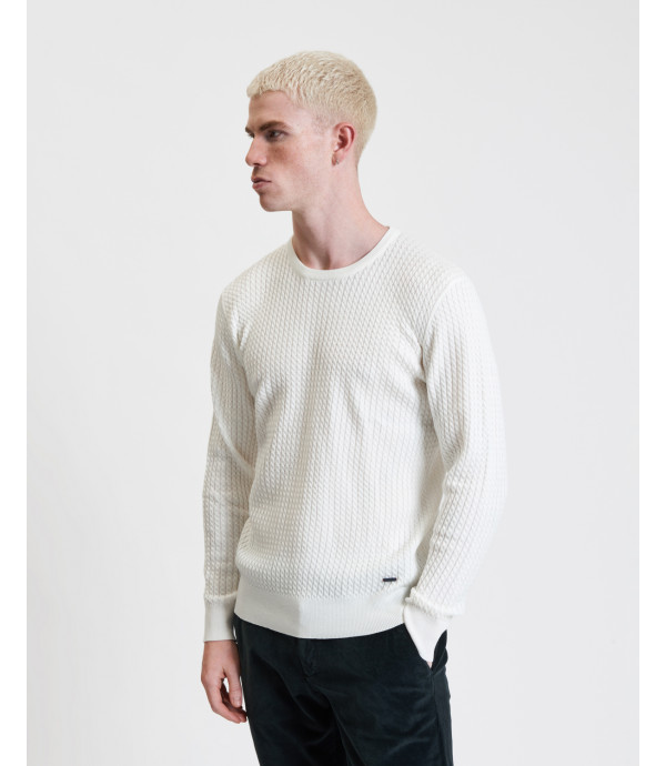 Cable knit pullover