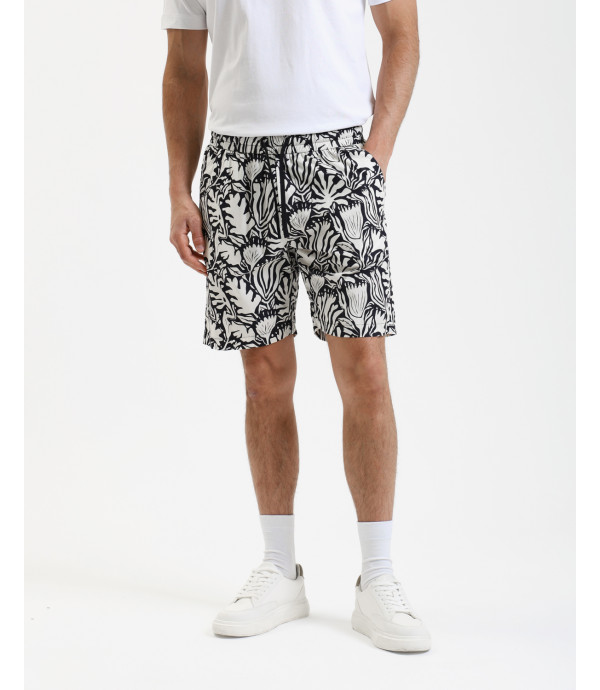 Casual shorts with all over print