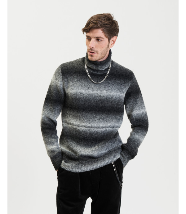 Gradient effect turtleneck sweater