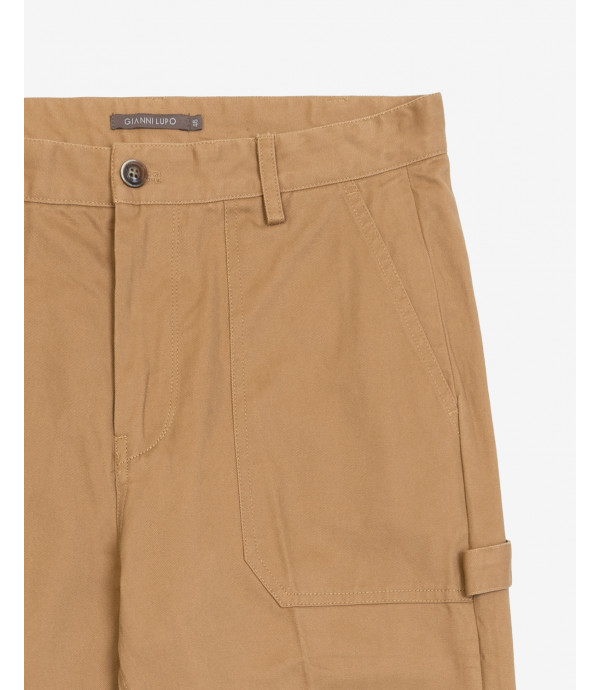 Carpenter trousers with pockets